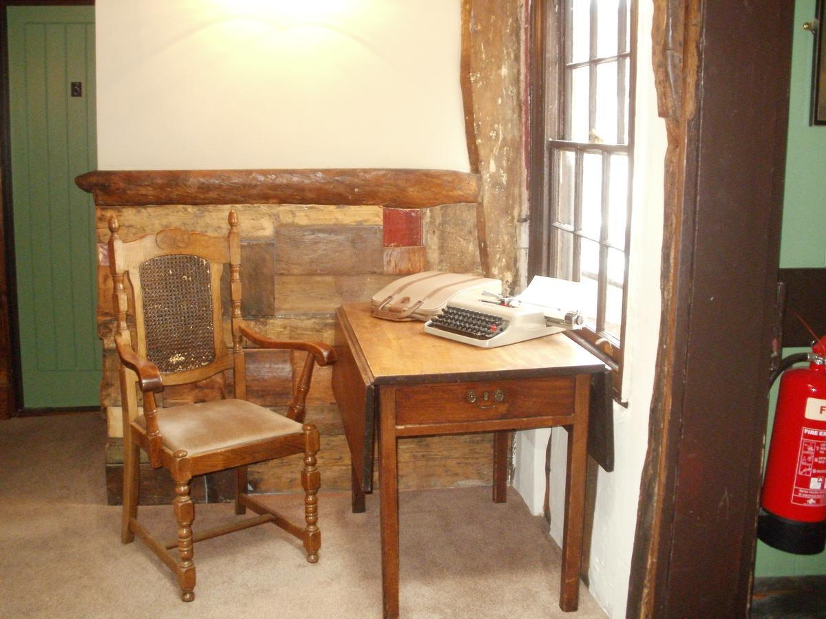 Alma Inn & Dining Rooms Харвич Экстерьер фото
